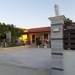 Fior Di Villa *